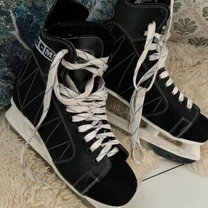 CCM Hockey Skates